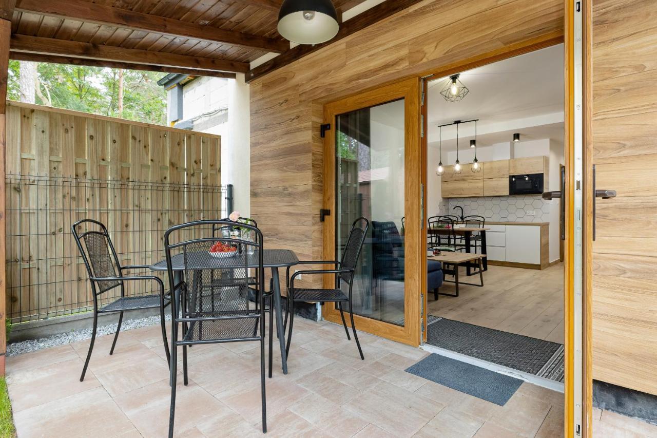 Apartamenty Zielona 11 By Noclegi Renters Miedzywodzie Bagian luar foto