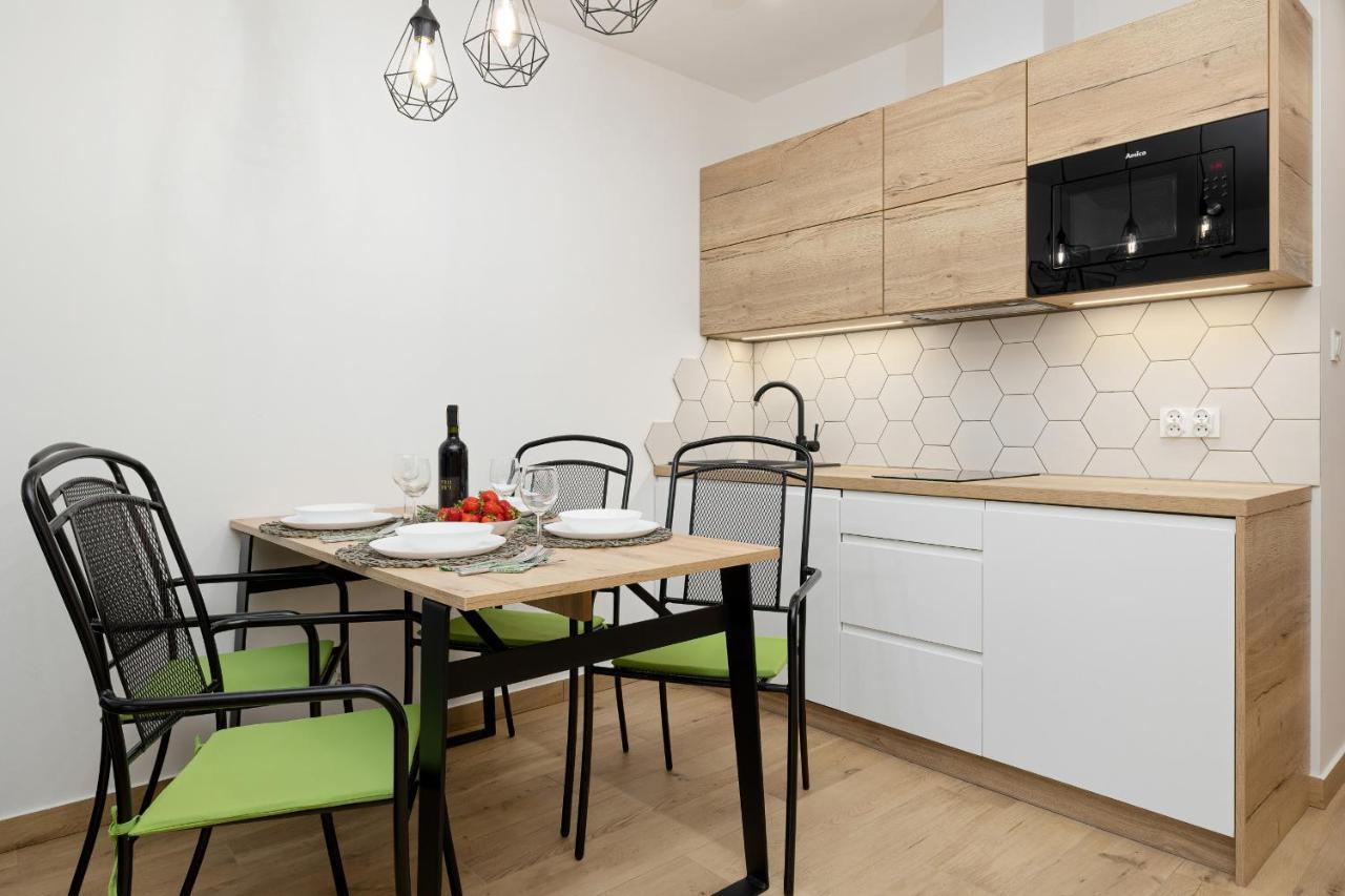 Apartamenty Zielona 11 By Noclegi Renters Miedzywodzie Bagian luar foto